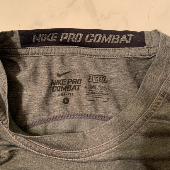 Nike Pro Combat Shirt. Large. Fitted. - Picture 4 of 7